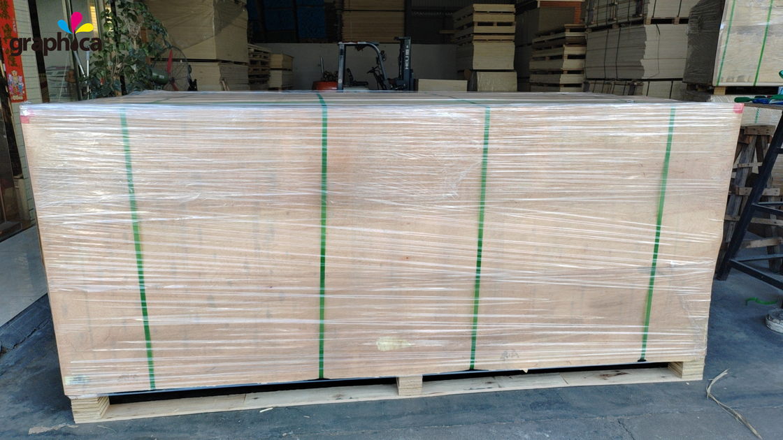 12mm 15mm 18mm Normaal Birch en Poplar Plywood Hout Board voor Die Making Core Gap 0,1%