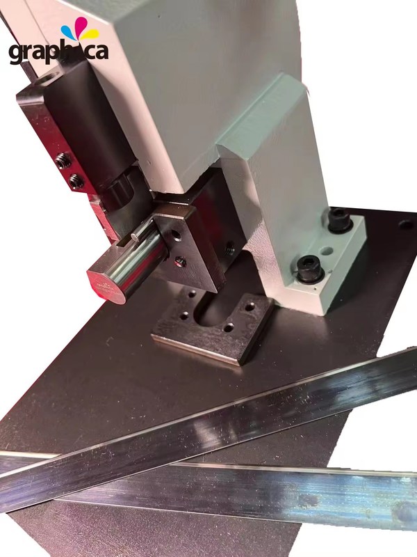 Professionele handmatige machine voor het maken van stalen staven G.W. 35 kg