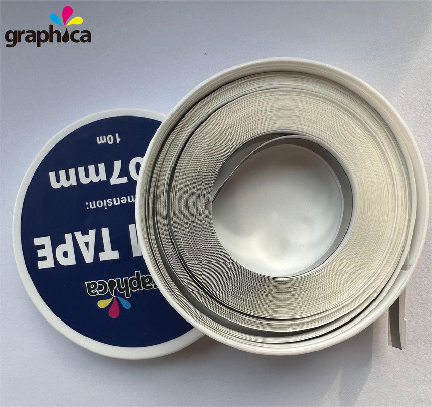 Blauwe zelfklevende stalen scharnierband voor het snijden van stempelplaten, stempelplaten en andere drukmaterialen