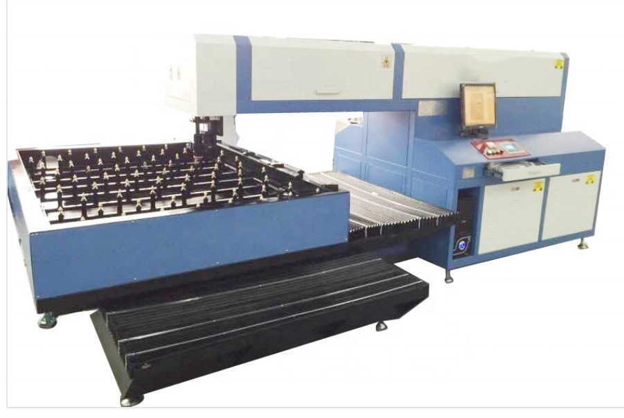 Laser Tube Source Graphic Beijing GIT1218-600W Flat Laser Die Cutting Machine met 1800mm Y-Axis Travel-Lengte